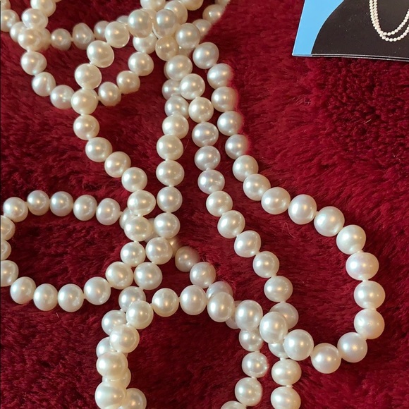 100” of pearls from Macy - Picture 2 of 6